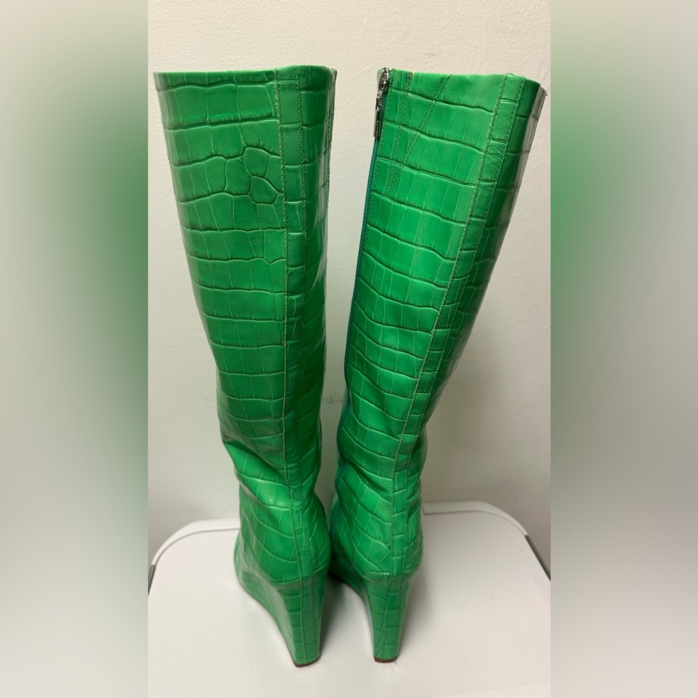 SCHUTZ ASYA UP COUROS/VERDE WIDE CROCO /GIANNI GRE Vibrant Green Embossed Boots - Picture 8 of 8